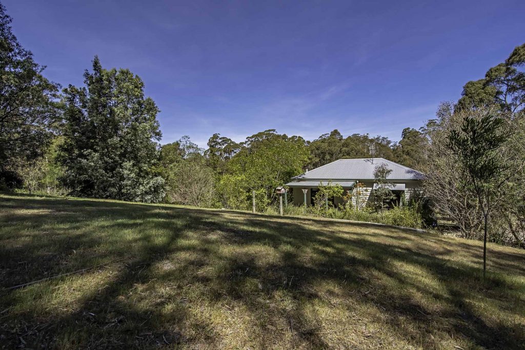 Lomandra Cottage from the front